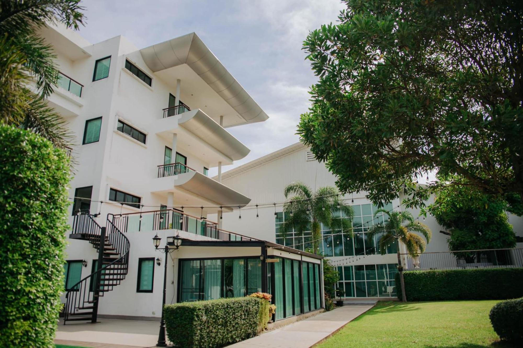 The Pago Design Hotel Phuket-Sha Plus Exterior photo