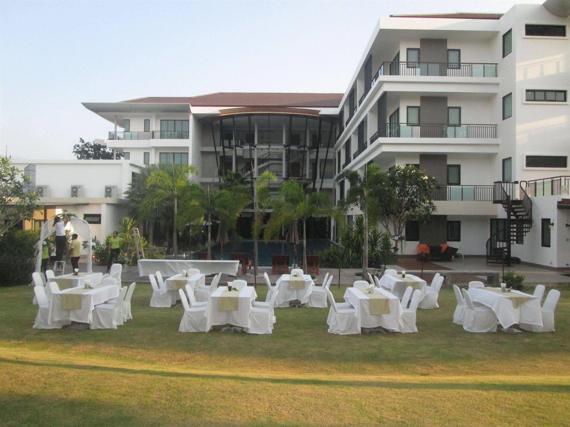 The Pago Design Hotel Phuket-Sha Plus Exterior photo