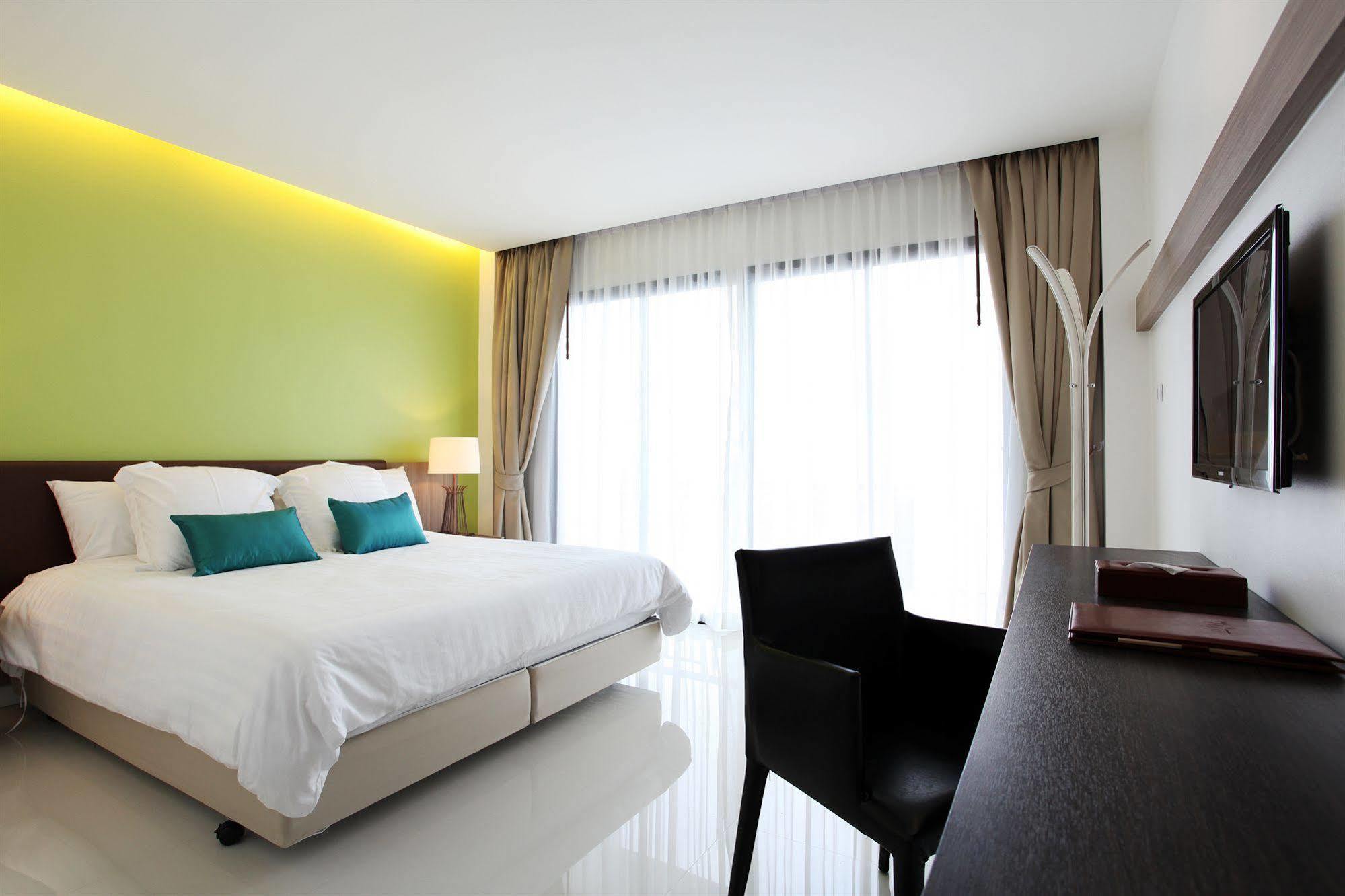 The Pago Design Hotel Phuket-Sha Plus Exterior photo